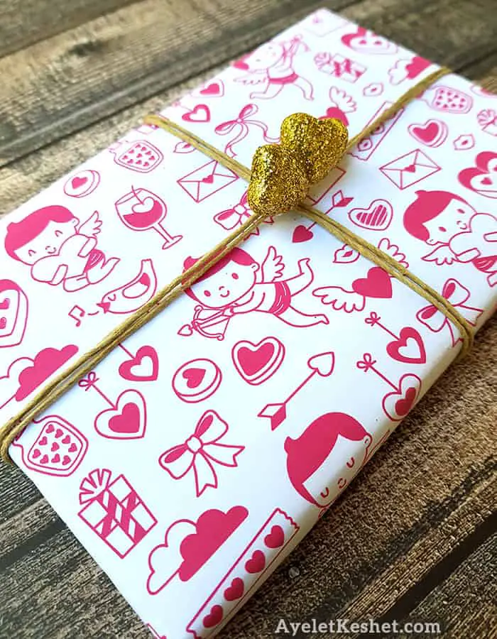 Free Printable Valentine s Day Wrapping Paper Ayelet Keshet